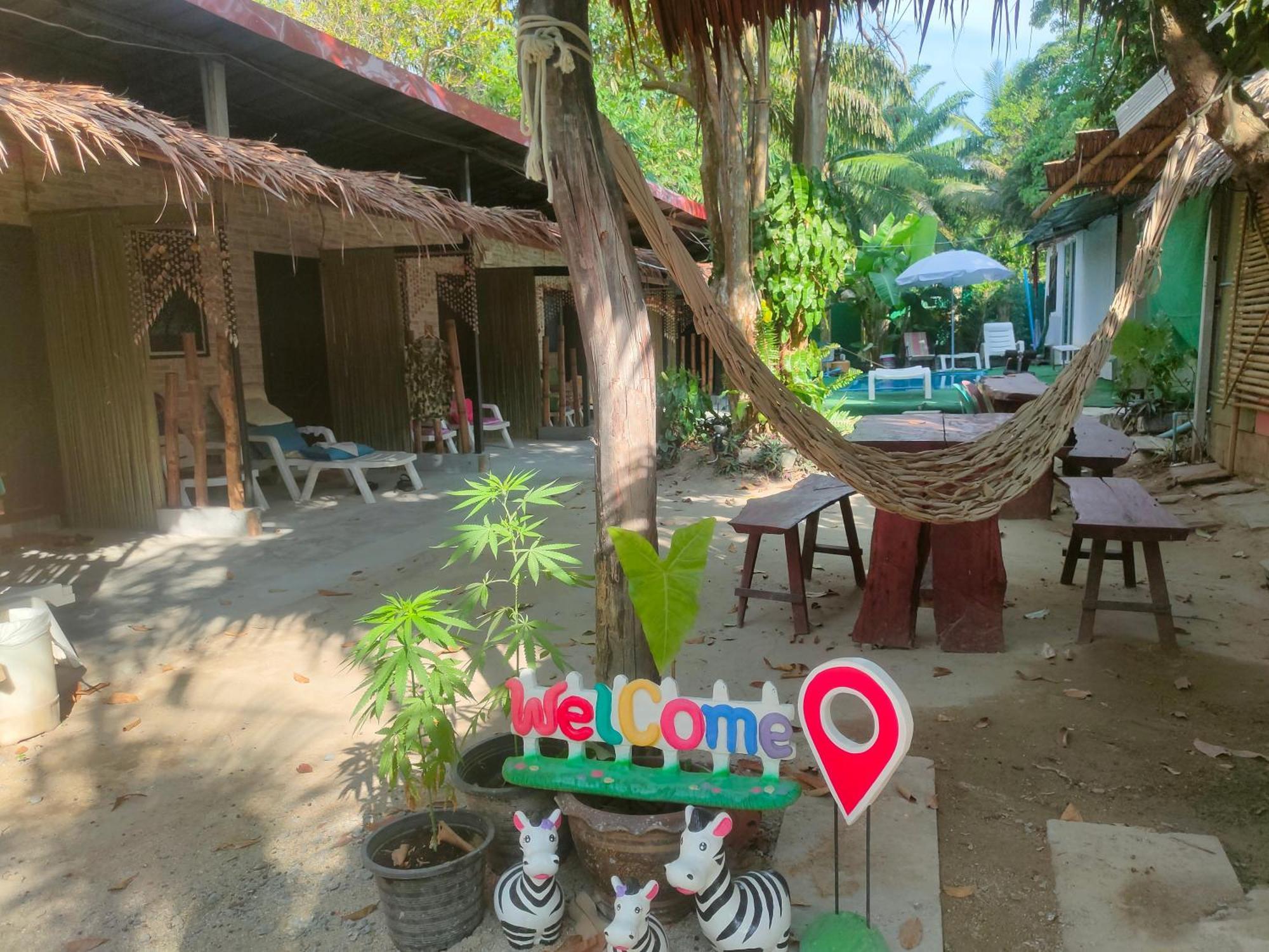 Row House Long Beach Krabi town Eksteriør bilde